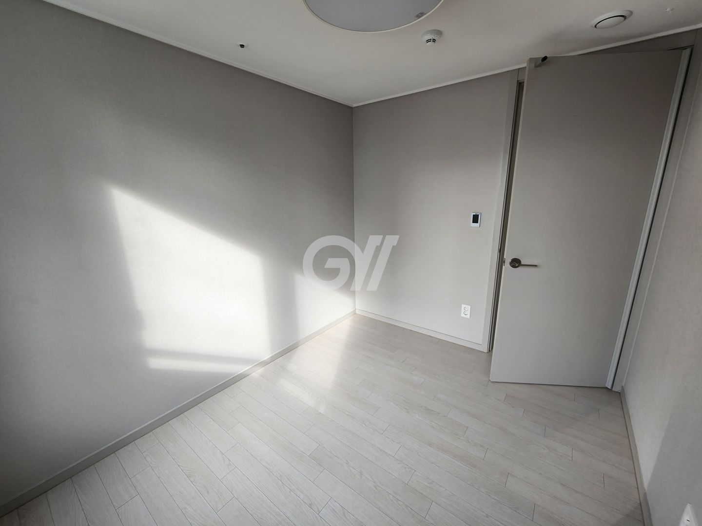 house_image_1