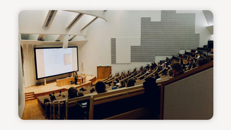 학자금대출+취업후상환학자금대출+일반상환학자금대출+한국장학재단+대학생등록금대출+대학생생활비대출+학자금대출신청기간+학자금대출조건+학자금지원구간+대학원학자금대출