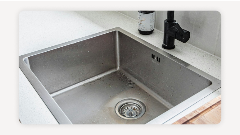 원룸구하기+주방체크리스트+자취방환기+싱크대배수문제+원룸벌레문제+하부장곰팡이+자취방청소팁+작은주방가전배치+환기잘되는원룸+살기좋은원룸고르는법