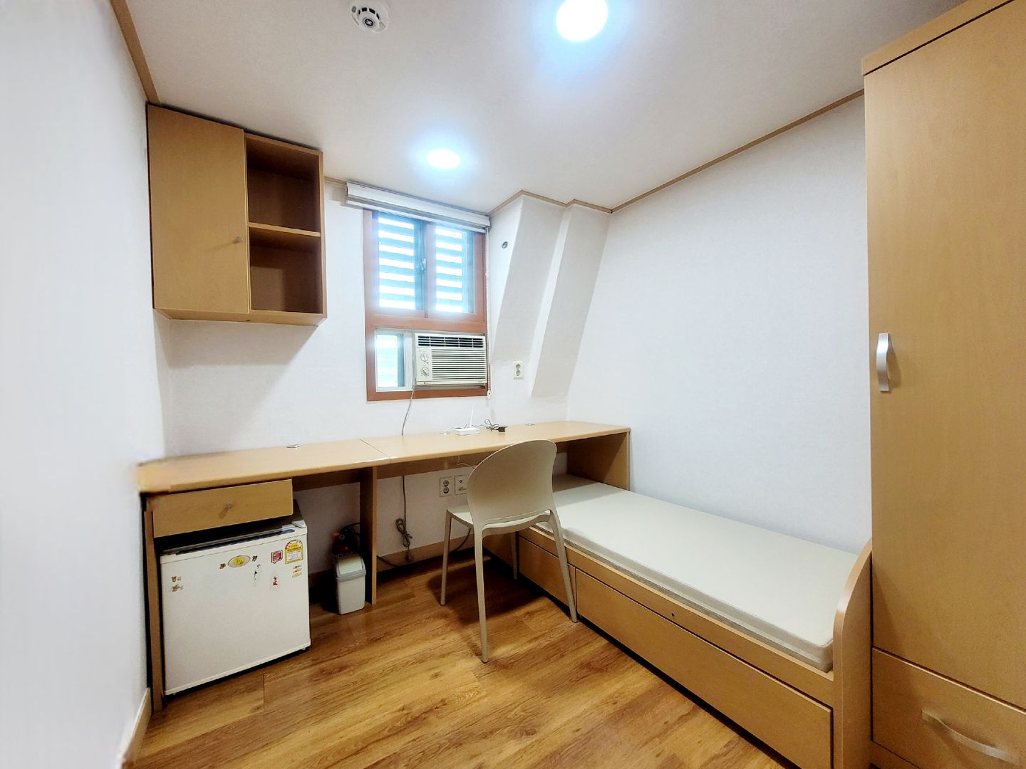 thumbnail_img